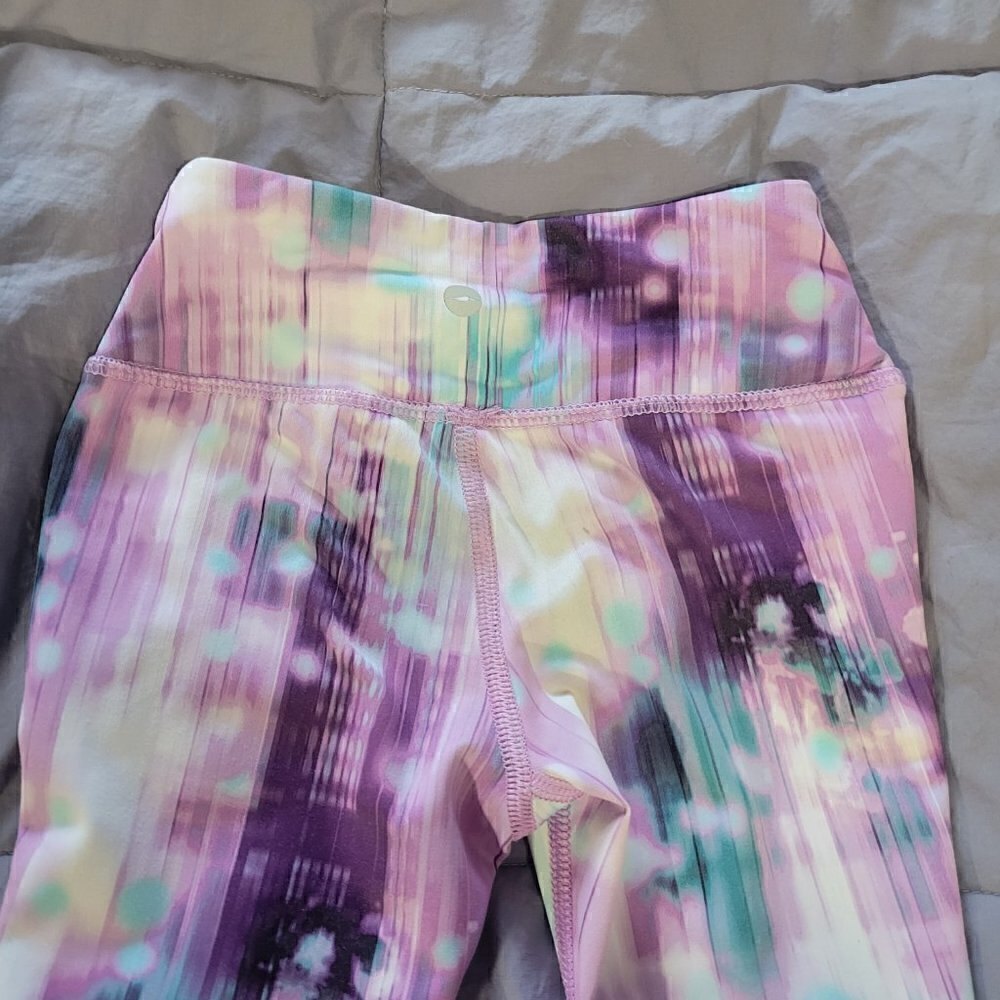 Avia performance leggings with purple hues - Picture 4 of 10